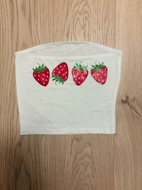 3/$20 Strawberry Print White Tube Top Crop XS Cottagecore Coquette